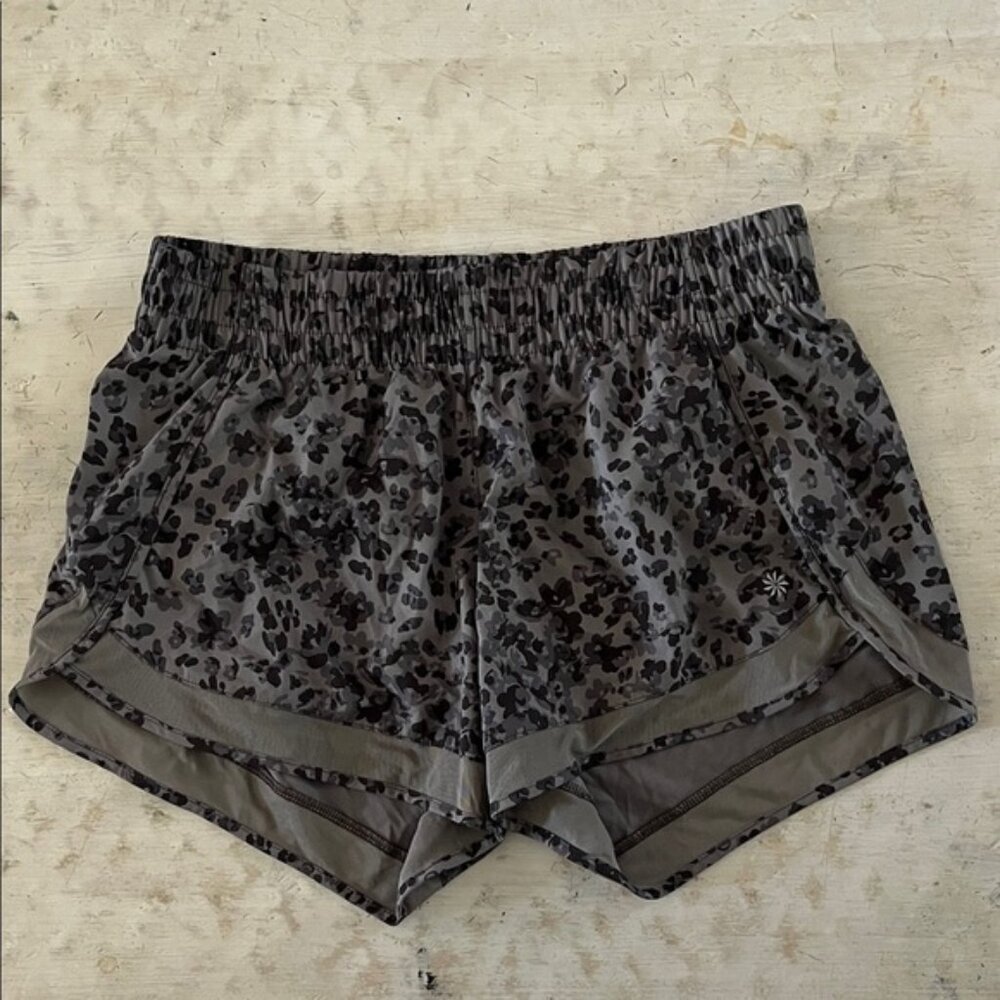 Athleta Printed Mesh Raver Run Shorts  4" Black Gray Animal Print | size small